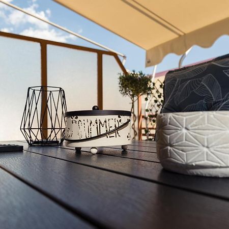 Loutraki Apartment Greek Open House Bagian luar foto