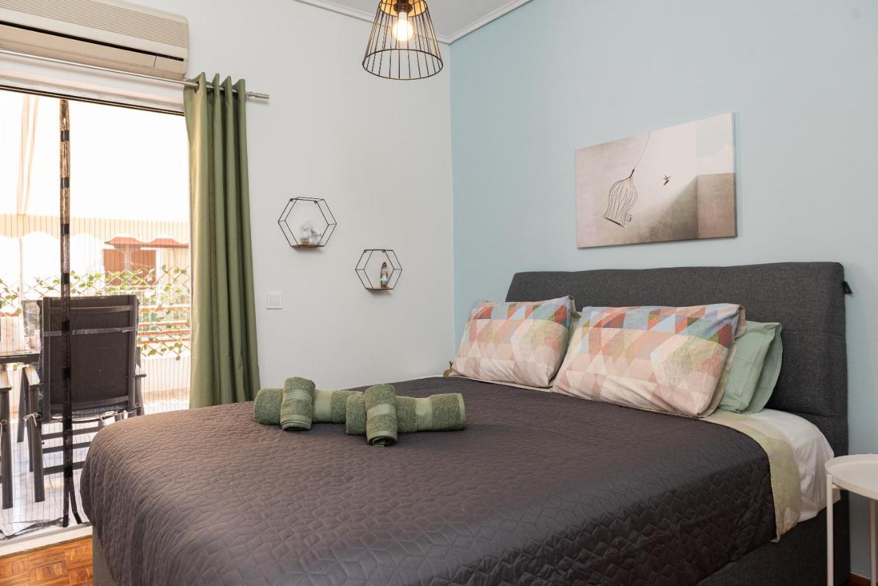 Loutraki Apartment Greek Open House Bagian luar foto
